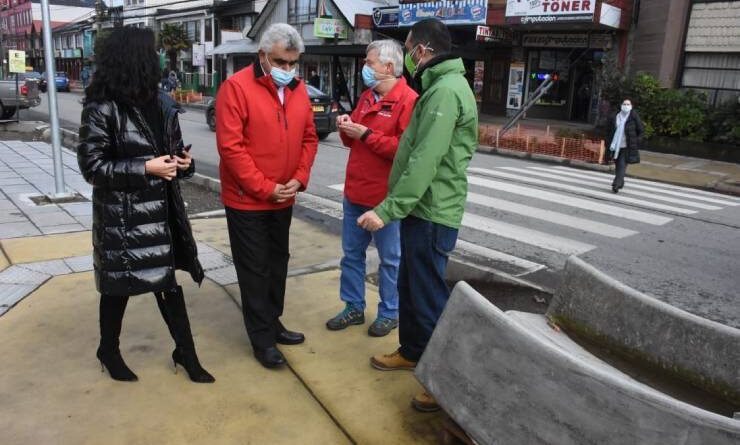 Intendente Geisse visitó importantes obras en la capital de la provincia de Chiloé.