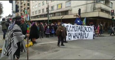 Mapuches Huilliches marchan por Weichafe de la CAM fallecido en enfrentamiento con Carabineros.
