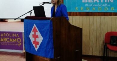 Candidata a Senadora Pamela Bertín propone obligatoriedad de empresas e instituciones públicas en contratar un 3% de jóvenes