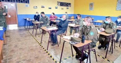 Daem Municipio y Fuerzas Armadas coordinan habilitación de establecimientos educacionales como centros de votación