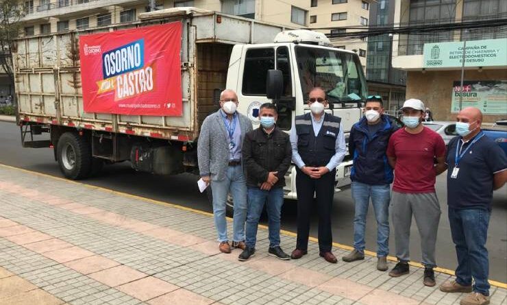 Municipio envió tres camiones con materiales de construcción para apoyar a familias damnificadas en incendio en Castro