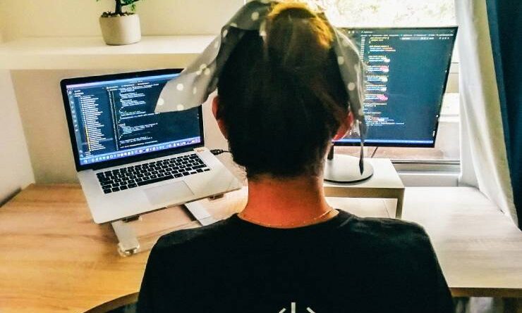 Laboratoria presenta nuevo modelo de bootcamp para mujeres que quieran ingresar al mundo tech
