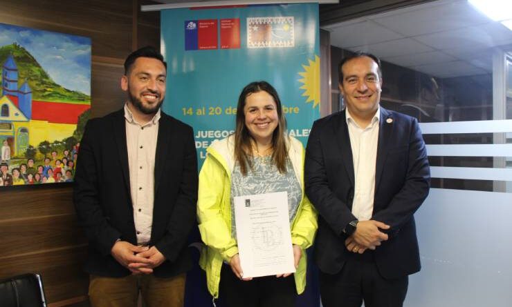 IND y Municipalidad de Curaco de Vélez firman convenio de transferencia para la conservación del gimnasio municipal