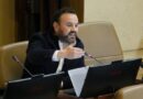 Bernales presenta proyecto que establece rebaja del impuesto específico a combustibles para zonas extremas