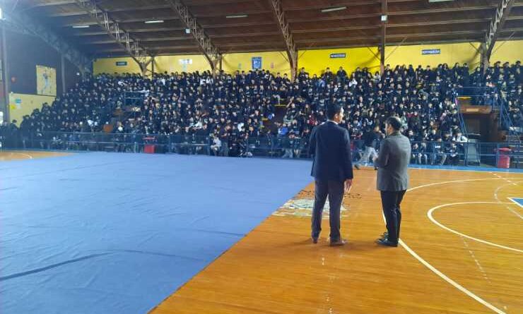 Impresionante Cantidad de Asistencia en el primer Día de clases del Liceo Bicentenario Carmela Carvajal de Prat