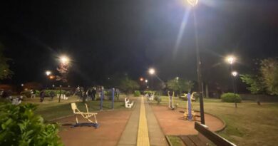 Saesa entregó iluminación LED de plaza 18 de septiembre de Río Bueno