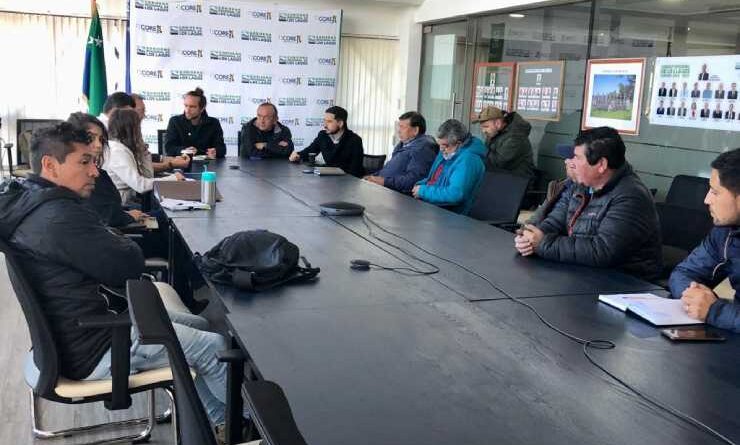 Estadio Ewaldo Klein: Dirigentes Deportivos de Puerto Varas se reúnen con autoridades para conocer estado de avance de emblemático proyecto