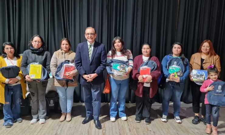 Estudiantes de la comuna recibieron útiles escolares por parte del municipio de Osorno