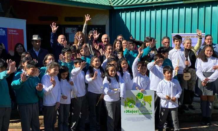 Inician plan de recambio energético en establecimientos educacionales de San Juan de la Costa