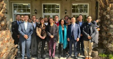 Nueva iniciativa de la UNESCO y el Ministerio de Educación de Chile fortalecerá las competencias digitales del personal docente
