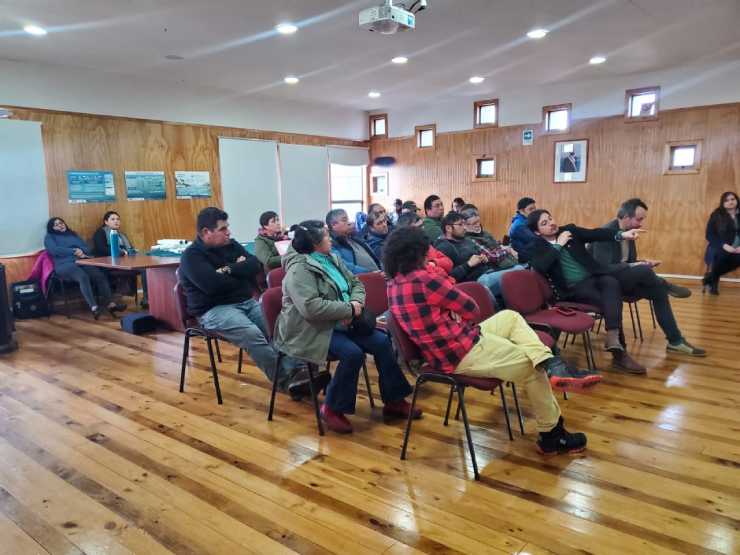 Consejeros Regionales visitan ejecución de programa que beneficia a