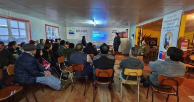 Vecinos de Quilquico valoran proyecto de termopaneles solares