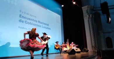 Delegación de Encargados_as de Cultura de Puyehue, Calbuco, Quellón, Hualaihué y Fresia participan de Encuentro Nacional de Gobiernos Locales