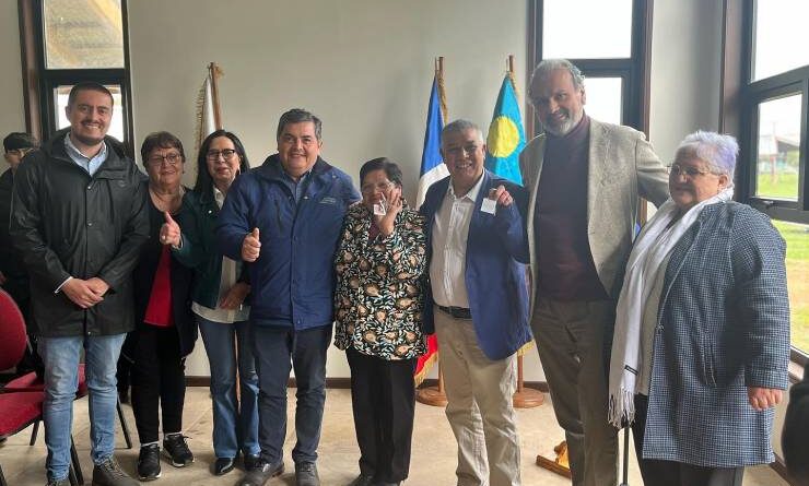 El alcalde César Crot junto a autoridades regionales y vecinos inauguraron la emblemática obra social del Centro Comunitario Villa Real en Purranque
