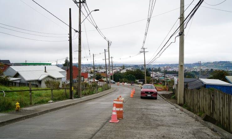 Castro municipio anuncia pronto término de obras en calle Manuel Ojeda
