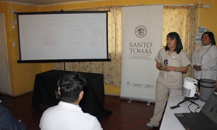 Estudiantes de Santo Tomás Osorno brindaron atención integral podológica a adultos mayores de casas tuteladas