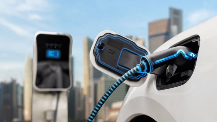 Nuevo EV Charger de Huawei carga auto eléctrico en solo 8 minutos y llegan a Chile en 2024