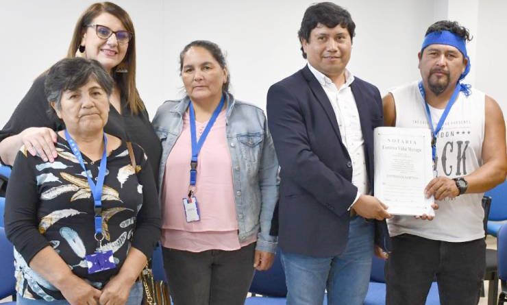 Comunidad Cocauque de Quellón firma escrituras para compra de 1.442 hectáreas en Chiloé