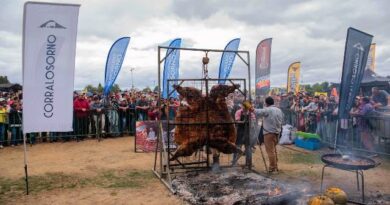 Concurso “Osorno asador 2025” eligió el mejor asado al palo del sur de Chile