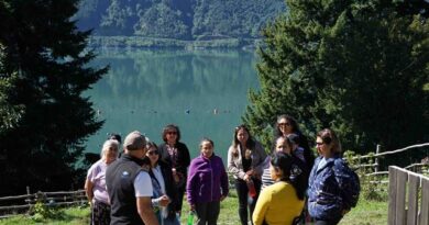 Pescadoras artesanales del Biobío realizaron gira tecnológica en la región de Los Lagos