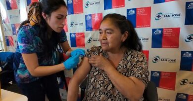En el Hospital de Osorno autoridades refuerzan campaña de vacunación para grupos de riesgo