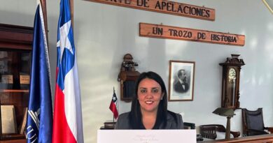ULagos cuenta con su primera abogada que jura ante la Corte Suprema