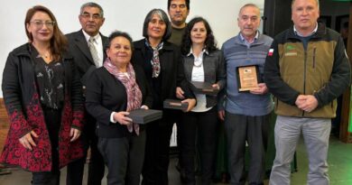 CONAF celebró sus 55 años de vida premiando a sus trabajadoras y trabajadores