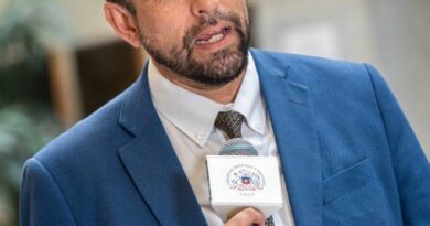 Diputado Héctor Barría exige reactivar proyecto de ley de adopción