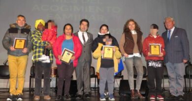 En el mes del acogimiento familiar, el Programa FAE Castro homenajeó a las familias que cuidan transitoriamente a niñas, niños y adolescentes en Chiloé