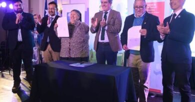 Gobierno Regional firma convenio para construir sala de acogida intercultural Srüka en el Hospital de Osorno