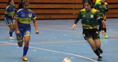 Puerto Montt y Calbuco representarán a la región en futsal en los Juegos Deportivos Escolares en Santiago