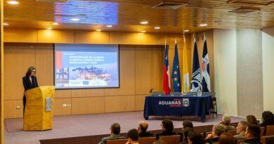 PUCV abordó oportunidades del Acuerdo Comercial Interino entre la Unión Europea y Chile