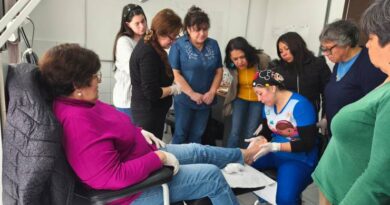 Mujeres jefas de hogar se capacitaron en podología clínica en  el CFT Santo Tomás Osorno