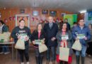 Vecinos rurales beneficiados con semillas de hortalizas y sacos de concentrado para animales