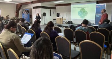 Dirigentes/as laborales aprenden sobre los desafíos del empleo y nuevas normativas