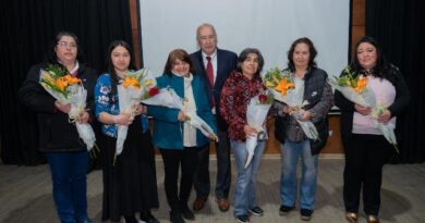 Osorninas fueron reconocidas por exitosa participación en el programa mujeres jefas de hogar