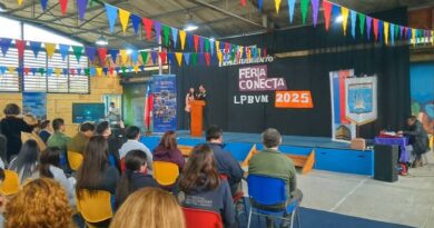 Feria Conecta 2025 reunió a estudiantes y organizaciones en torno a la educación, el empleo y el emprendimiento