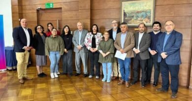 Liceo Carmela Carvajal de Prat solicita continuar con doble jornada escolar en 2026.