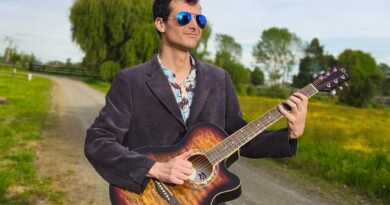 Danny Blue Jet regresa a la música con ‘Volver a Marte’: “quiero innovar en el indie folk chileno”