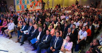 Región de Los Lagos despliega identidad y talento en FILSA 2025