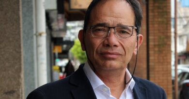 Sergio Micco presentó su libro sobre el estallido social en Puerto Montt y Puerto Varas