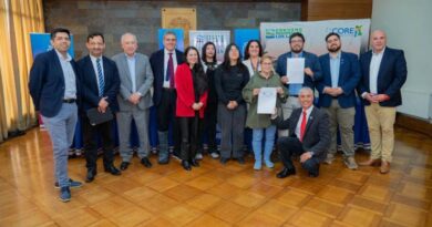 Se firmó convenio mandato para retomar obras de reposición del Liceo Bicentenario Carmela Carvajal de Prat