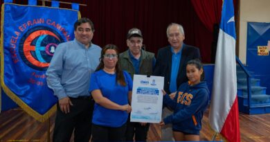 Alcalde Bertin hizo entrega de terreno para obras de mejoramiento de Escuela Efraín Campana Silva.