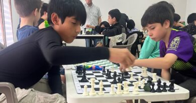 Ajedrez en los barrios: estudiantes osorninos se suman con entusiasmo a talleres de verano