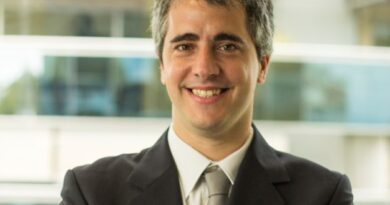 De la caja negra a la caja blanca: por qué los agentes de IA no deben ser un misterio para las compañías