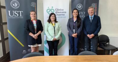 Santo Tomás Osorno y Clínica Alemana renuevan alianza para la formación de futuros profesionales y técnicos de la salud